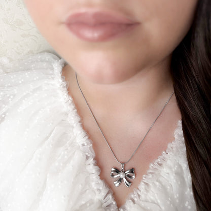 Mevelia Necklace